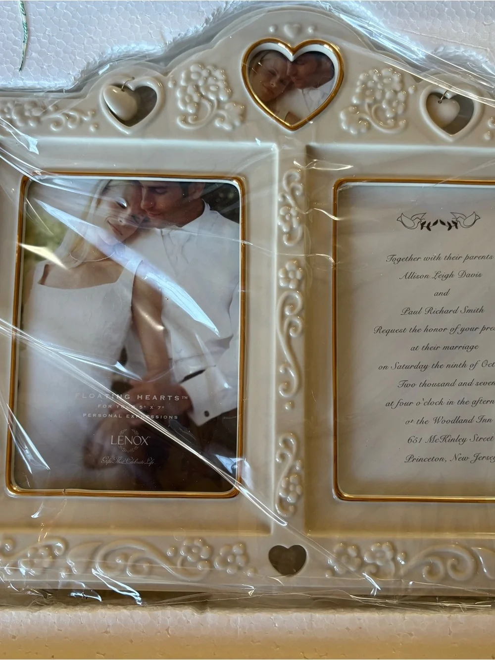 Lenox Cream and Gold Heart-Accent Multi-Opening Picture Frame